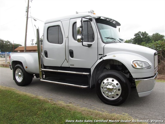 2007 Freightliner Business Class M2 106