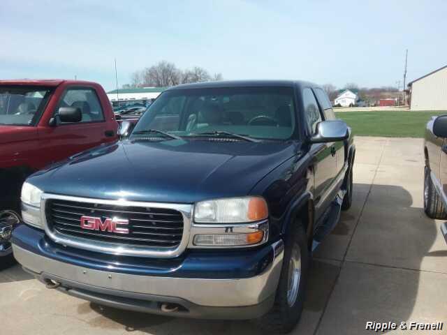 2001 GMC Sierra 1500 SL 4dr Extended Cab SL - Photo 1 - Davenport, IA 52802