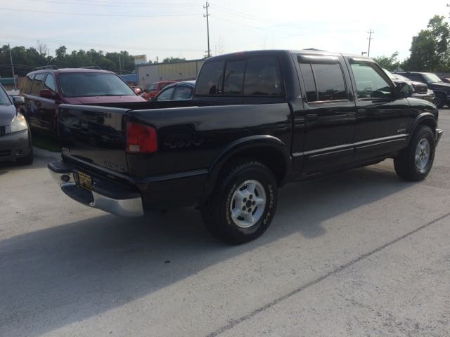 2002 Chevrolet S-10 LS - Photo 6 - Cincinnati, OH 45255