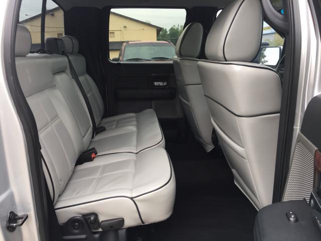 2006 Lincoln Mark LT SuperCrew - Photo 15 - Cincinnati, OH 45255