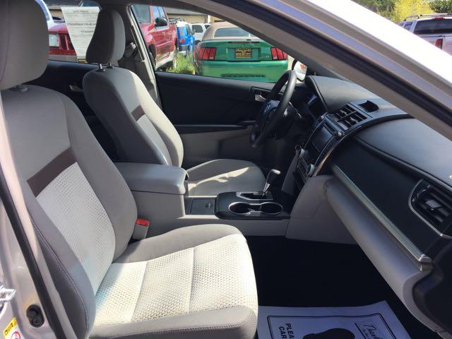 2012 Toyota Camry LE - Photo 8 - Cincinnati, OH 45255
