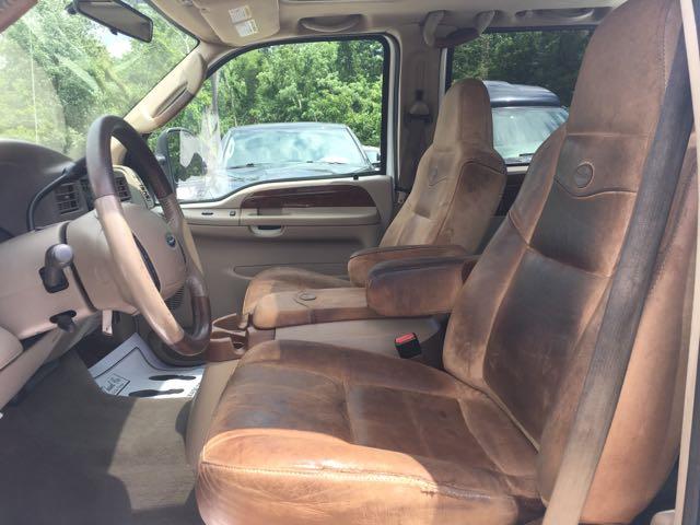 2004 Ford F-350 Super Duty King Ranch Crew Cab - Photo 14 - Cincinnati, OH 45255