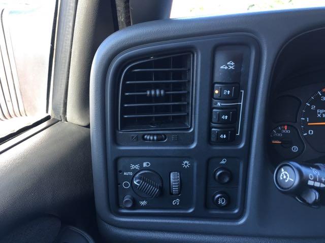 2003 Chevrolet Silverado 2500 LT 4dr Extended Cab LT - Photo 19 - Cincinnati, OH 45255