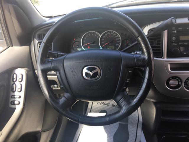 2004 Mazda Tribute ES-V6 - Photo 16 - Cincinnati, OH 45255