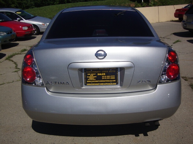 2005 Nissan altima 2.5s standard features #8