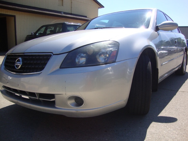 2005 Nissan altima 2.5s standard features #6