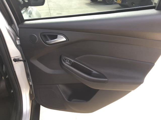 2012 Ford Focus Titanium - Photo 27 - Cincinnati, OH 45255