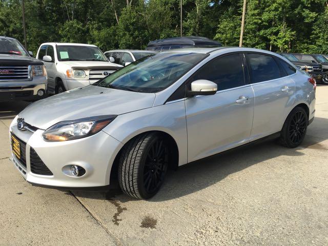 2012 Ford Focus Titanium - Photo 10 - Cincinnati, OH 45255
