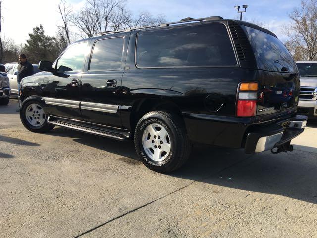 2005 Chevrolet Suburban 1500 LT - Photo 12 - Cincinnati, OH 45255