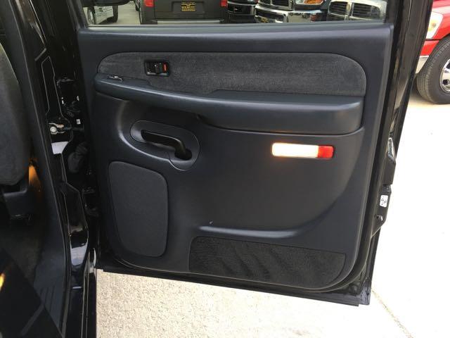 2002 Chevrolet Silverado 1500 LS 4dr Crew Cab - Photo 22 - Cincinnati, OH 45255