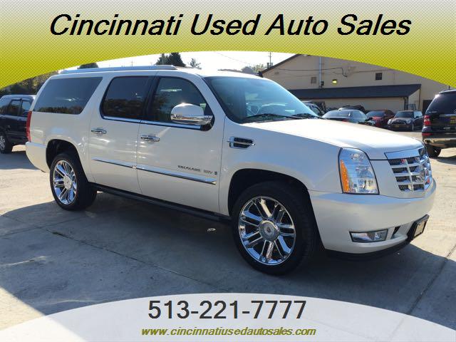 2009 Cadillac Escalade ESV - Photo 1 - Cincinnati, OH 45255