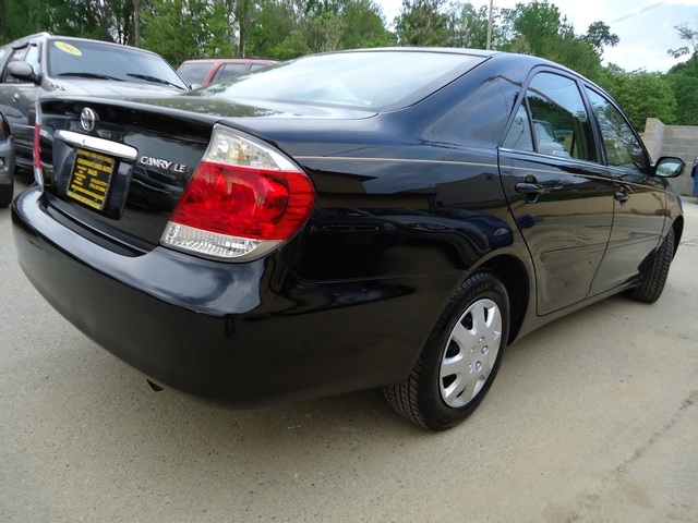 2005 toyota camry le rim size #5