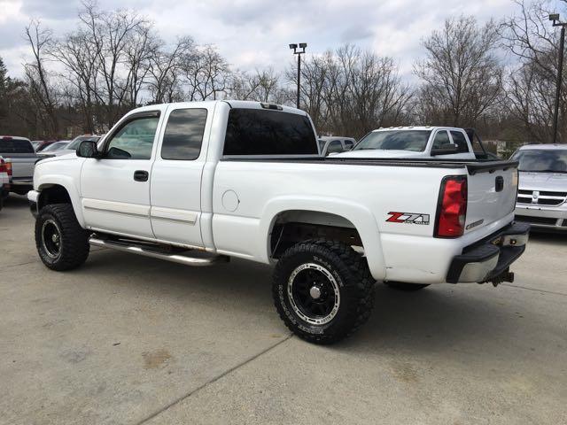 2006 Chevrolet Silverado 1500 LT1 4dr Extended Cab - Photo 4 - Cincinnati, OH 45255