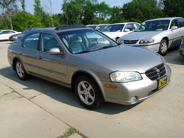 Tire size for nissan maxima 2001 gle #3