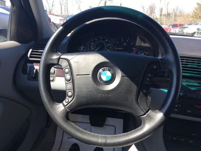2002 BMW 325xi - Photo 16 - Cincinnati, OH 45255