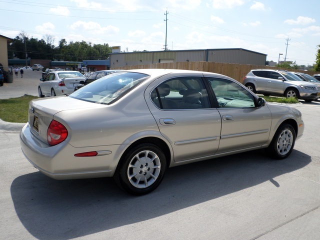 2000 Nissan maxima standard features #4