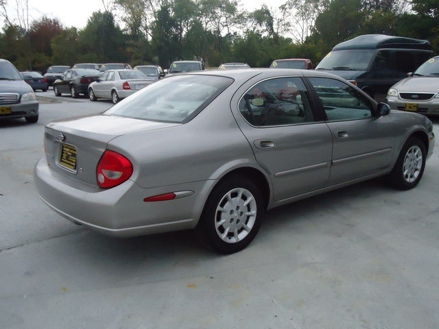 2000 Nissan maxima standard features #8