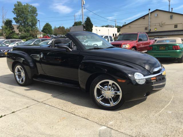 2005 Chevrolet SSR - Photo 14 - Cincinnati, OH 45255