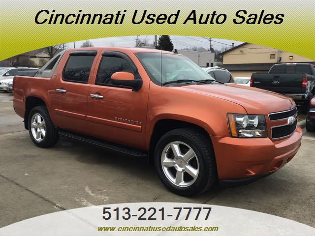 2007 Chevrolet Avalanche LTZ 1500 Crew Cab - Photo 1 - Cincinnati, OH 45255