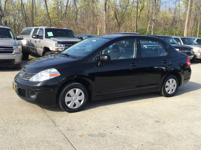 2009 Nissan Versa 1.6 Base - Photo 3 - Cincinnati, OH 45255