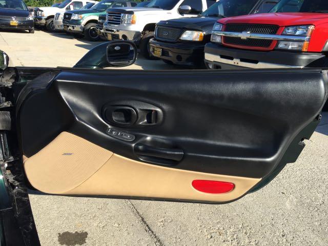 2000 Chevrolet Corvette - Photo 19 - Cincinnati, OH 45255
