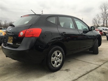 2008 Nissan rogue s tire size