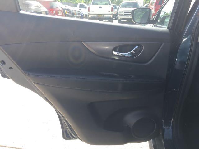 2015 Nissan Rogue SV - Photo 24 - Cincinnati, OH 45255