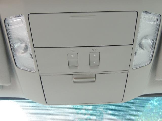 2016 Toyota Sequoia SR5 / 4WD / Third Seat / Sunroof / Backup / LIFTED - Photo 39 - Portland, OR 97217