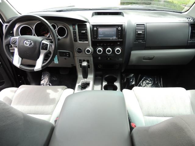 2016 Toyota Sequoia SR5 / 4WD / Third Seat / Sunroof / Backup / LIFTED - Photo 19 - Portland, OR 97217