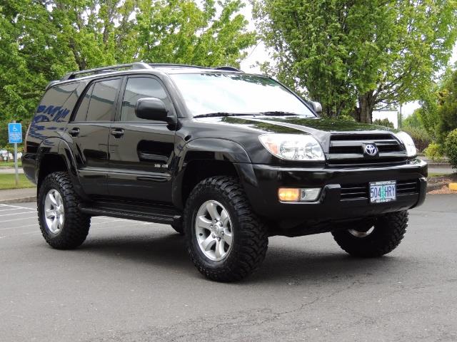 2003 Toyota 4Runner SR5 V6 / 4X4 / DIFF LOCK / LIFTED - Photo 2 - Portland, OR 97217