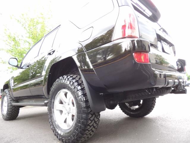 2003 Toyota 4Runner SR5 V6 / 4X4 / DIFF LOCK / LIFTED - Photo 11 - Portland, OR 97217