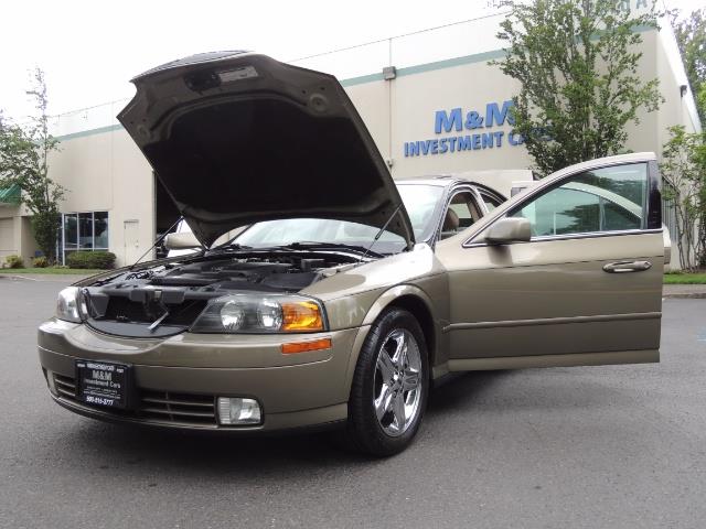 2002 Lincoln LS Luxury Sedan / Leather/ Heated Seats / Low Miles - Photo 25 - Portland, OR 97217