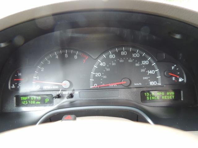 2002 Lincoln LS Luxury Sedan / Leather/ Heated Seats / Low Miles - Photo 38 - Portland, OR 97217