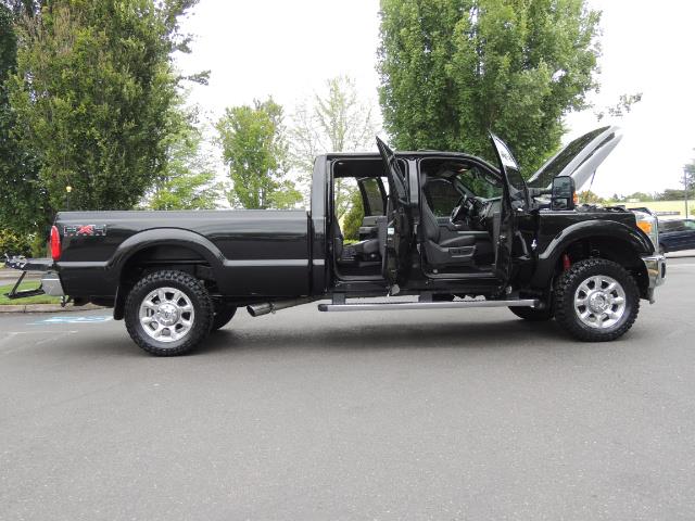 2011 Ford F-350 Super Duty Lariat / 4x4 / 6.7L DIESEL / LOADED - Photo 32 - Portland, OR 97217