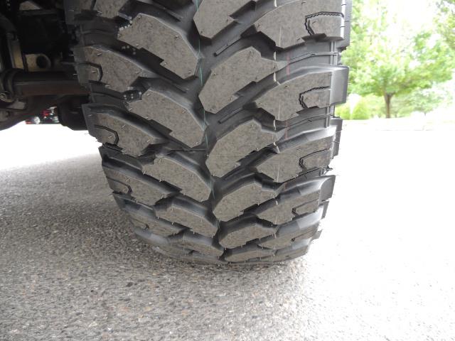 2011 Ford F-350 Super Duty Lariat / 4x4 / 6.7L DIESEL / LOADED - Photo 24 - Portland, OR 97217