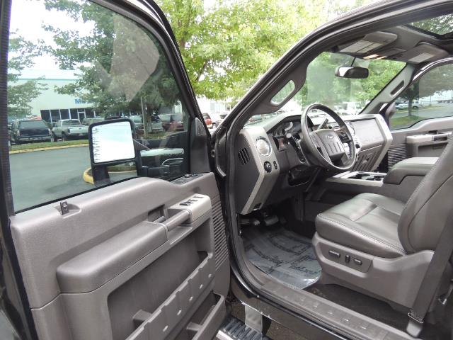 2011 Ford F-350 Super Duty Lariat / 4x4 / 6.7L DIESEL / LOADED - Photo 13 - Portland, OR 97217