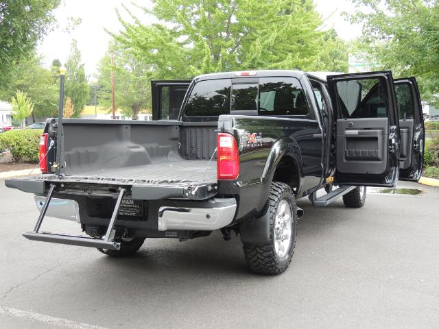 2011 Ford F-350 Super Duty Lariat / 4x4 / 6.7L DIESEL / LOADED - Photo 31 - Portland, OR 97217