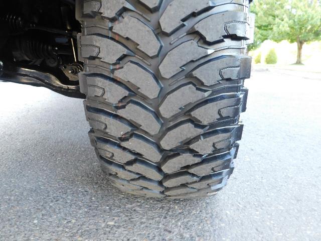 2016 Toyota 4Runner SR5 / 4WD / Sport Utility / LIFTED LIFTED - Photo 23 - Portland, OR 97217