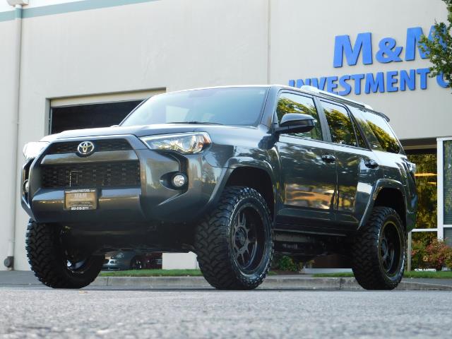 2016 Toyota 4Runner SR5 / 4WD / Sport Utility / LIFTED LIFTED - Photo 47 - Portland, OR 97217