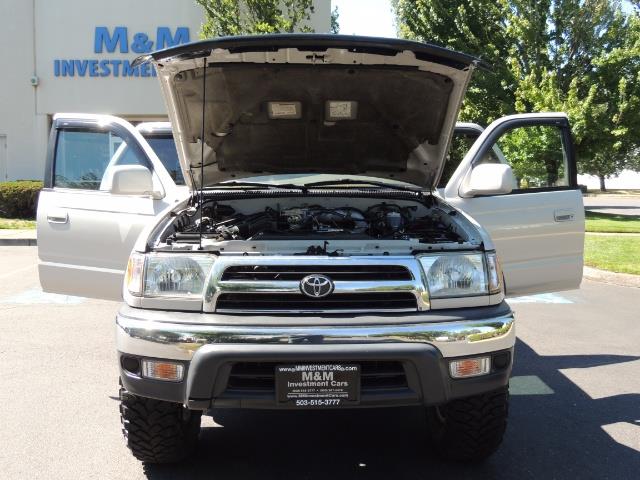 1999 Toyota 4Runner SR5 4WD V6 3.4L / LEATHER / NEW TIRES / LIFTED - Photo 29 - Portland, OR 97217