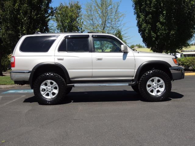 1999 Toyota 4Runner SR5 4WD V6 3.4L / LEATHER / NEW TIRES / LIFTED - Photo 4 - Portland, OR 97217