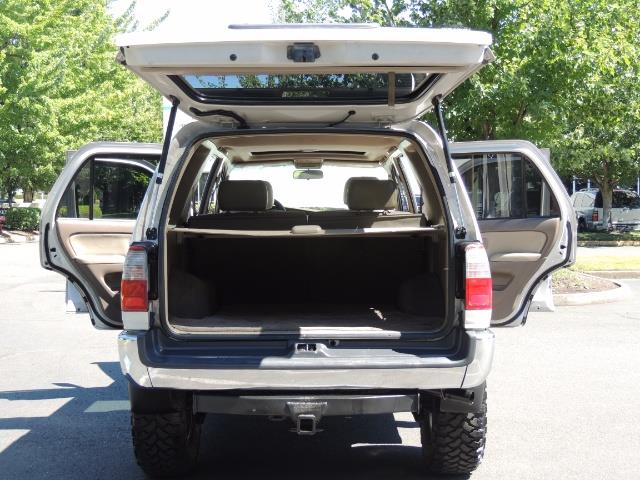 1999 Toyota 4Runner SR5 4WD V6 3.4L / LEATHER / NEW TIRES / LIFTED - Photo 26 - Portland, OR 97217