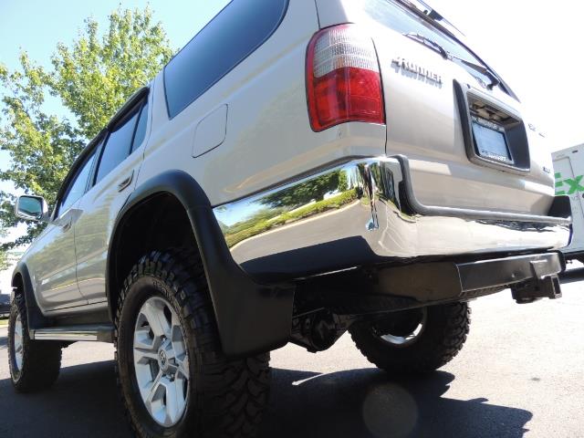 1999 Toyota 4Runner SR5 4WD V6 3.4L / LEATHER / NEW TIRES / LIFTED - Photo 11 - Portland, OR 97217