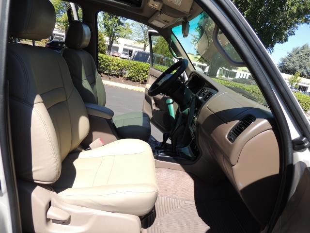 1999 Toyota 4Runner SR5 4WD V6 3.4L / LEATHER / NEW TIRES / LIFTED - Photo 19 - Portland, OR 97217
