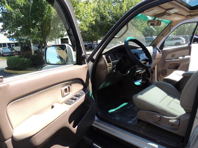1999 Toyota 4Runner SR5 4WD V6 3.4L / LEATHER / NEW TIRES / LIFTED - Photo 13 - Portland, OR 97217