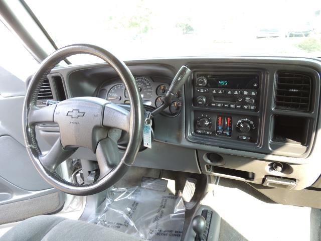 2004 Chevrolet Silverado 2500 4X4 Crew Cab / V8 6.0L / Custom Wheels & NEW TIRES - Photo 36 - Portland, OR 97217