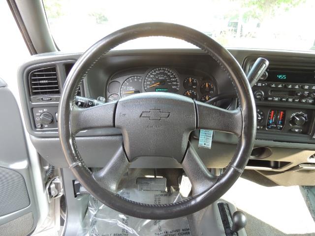 2004 Chevrolet Silverado 2500 4X4 Crew Cab / V8 6.0L / Custom Wheels & NEW TIRES - Photo 37 - Portland, OR 97217