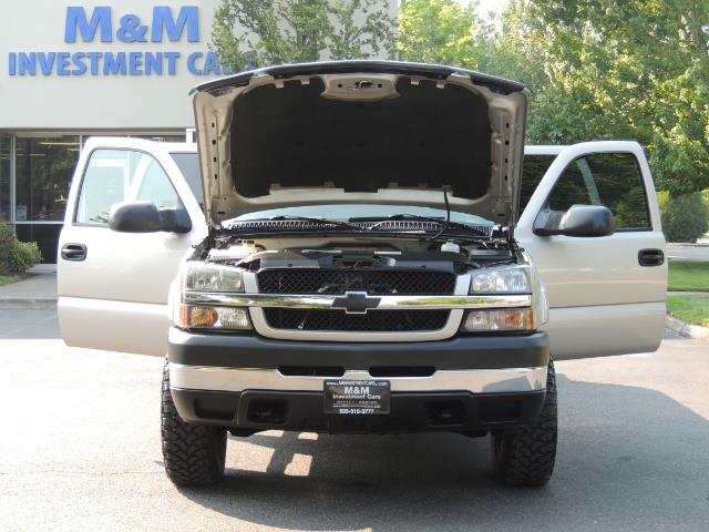 2004 Chevrolet Silverado 2500 4X4 Crew Cab / V8 6.0L / Custom Wheels & NEW TIRES - Photo 29 - Portland, OR 97217