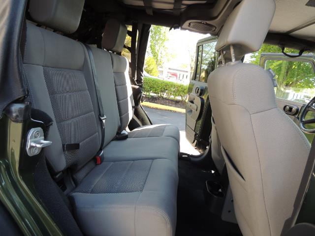 2008 Jeep Wrangler Unlimited Rubicon 4DR 4WD SoundSystem / LIFTED 35 " - Photo 17 - Portland, OR 97217