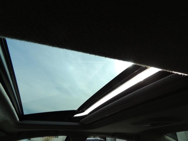 2010 Mazda Mazda3 i Touring / Sedan / Sunroof / Premium Sound - Photo 22 - Portland, OR 97217